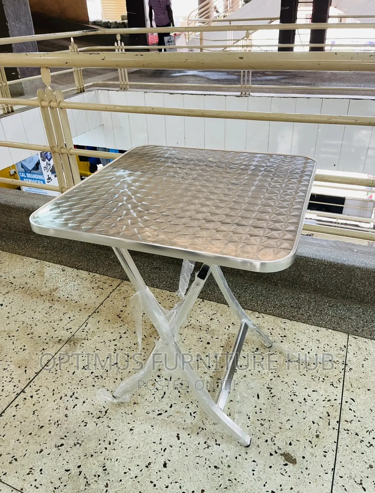 Aluminium Table (Medium)