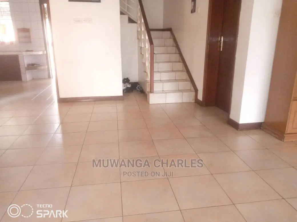 6bdrm Duplex in Fs Properties Ltd, Central Division for Sale