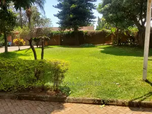 6bdrm Duplex in Fs Properties Ltd, Central Division for Sale