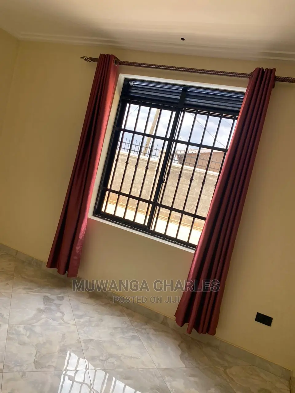 5bdrm Duplex in Fs Properties Ltd, Central Division for Sale