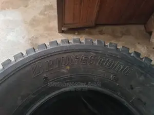 750r16 Bridgeston Made in Japan
