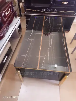 Beautiful Center Marble Glas Table