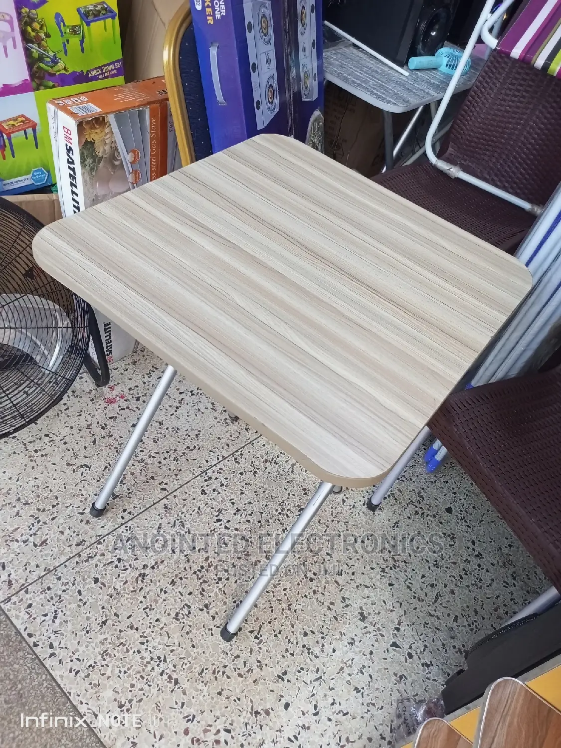 Foldable Reading Table