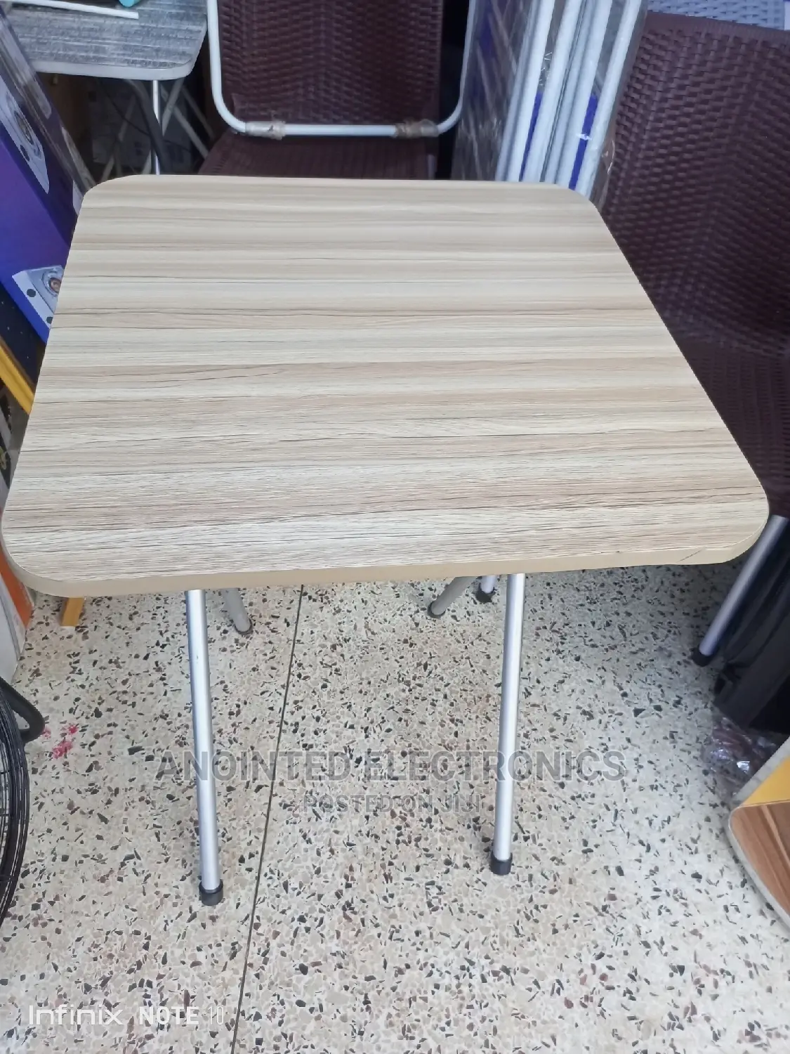 Foldable Reading Table