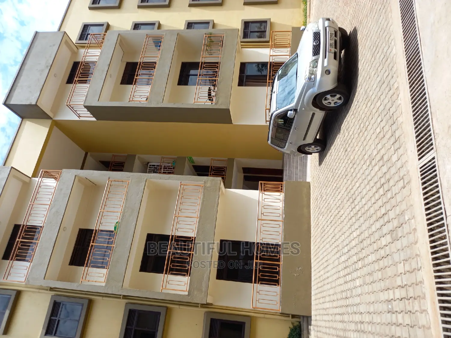 Furnished 3bdrm Apartment in Kisaasi, Nakawa for Sale