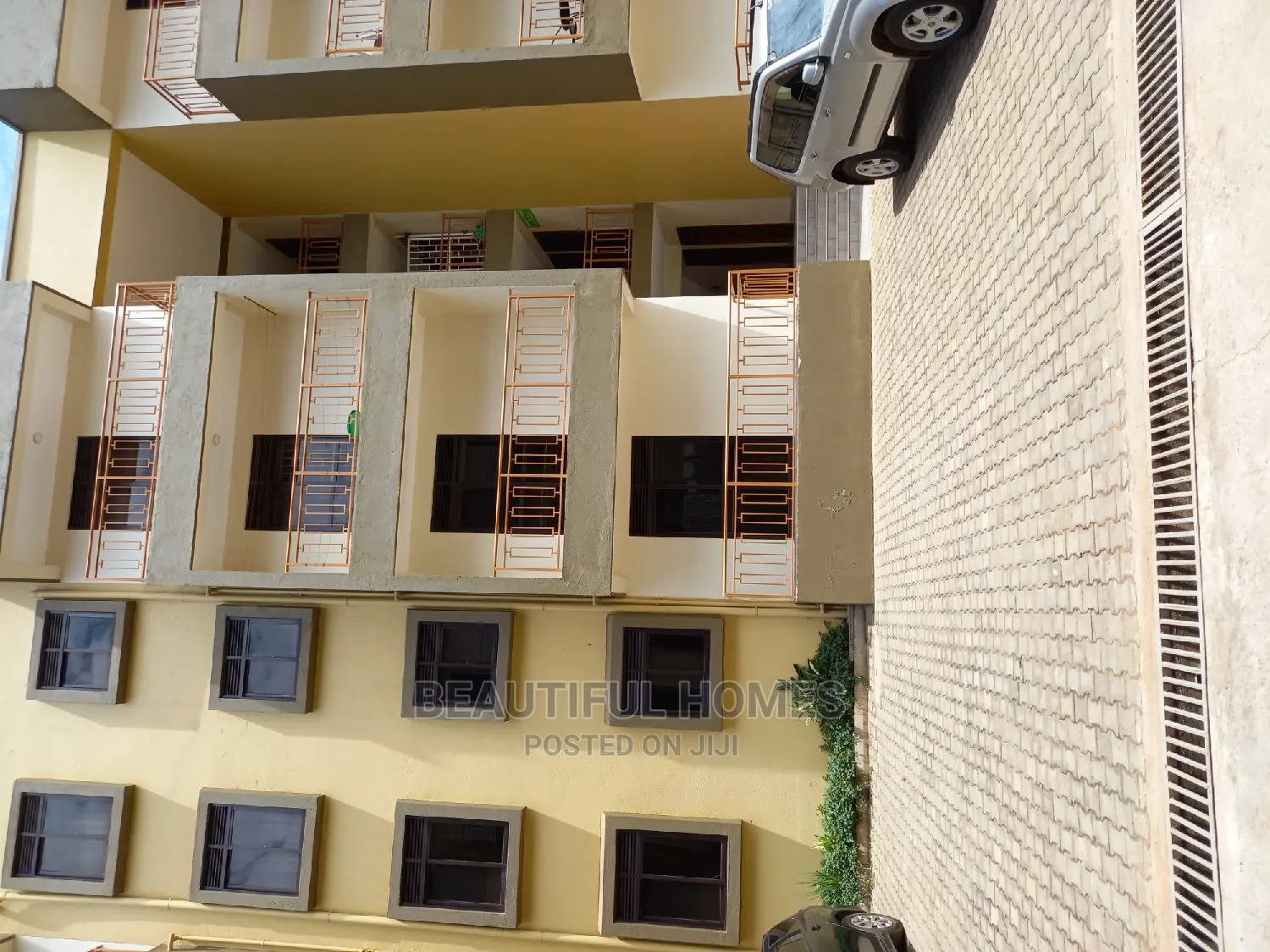 Furnished 3bdrm Apartment in Kisaasi, Nakawa for Sale