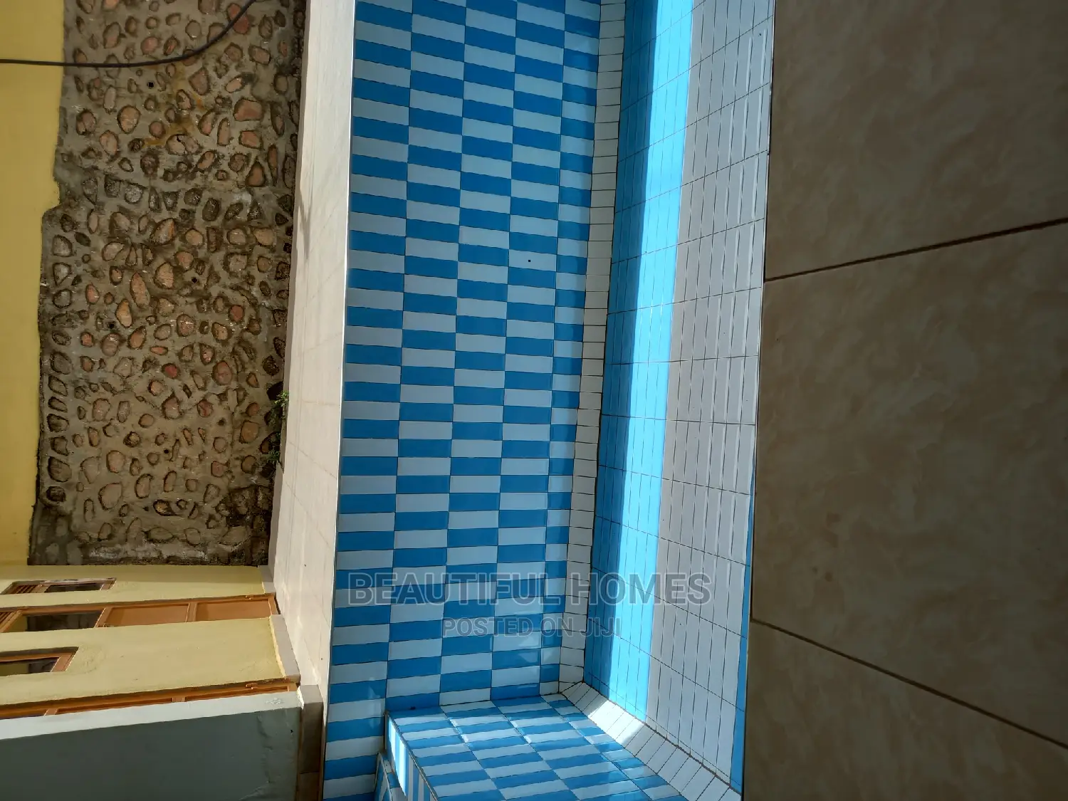 Furnished 3bdrm Apartment in Kisaasi, Nakawa for Sale
