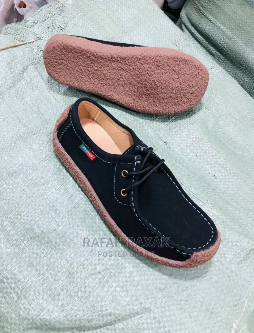 Unisex Classic Fashion Moccasins