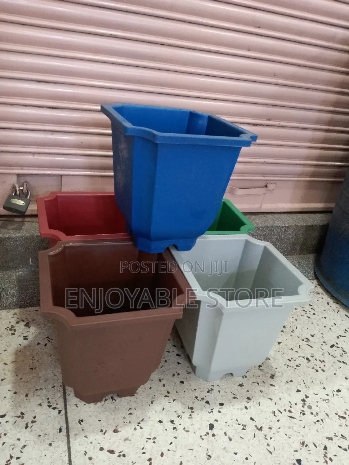 Plastic Flower Pots