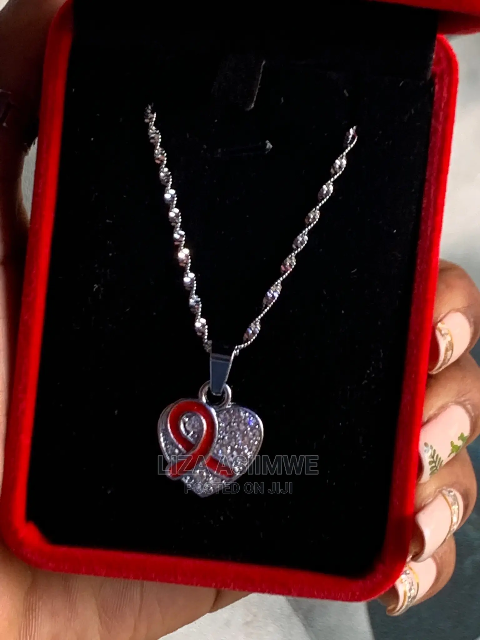 Classy and Beautiful Lady’S Necklaces Available