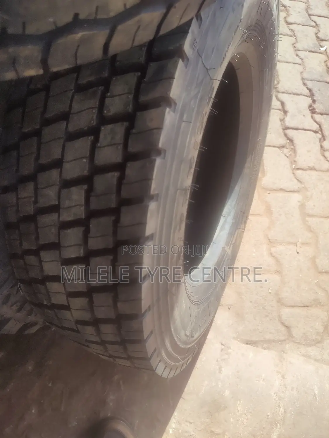 215/75r17.5 Roadx
