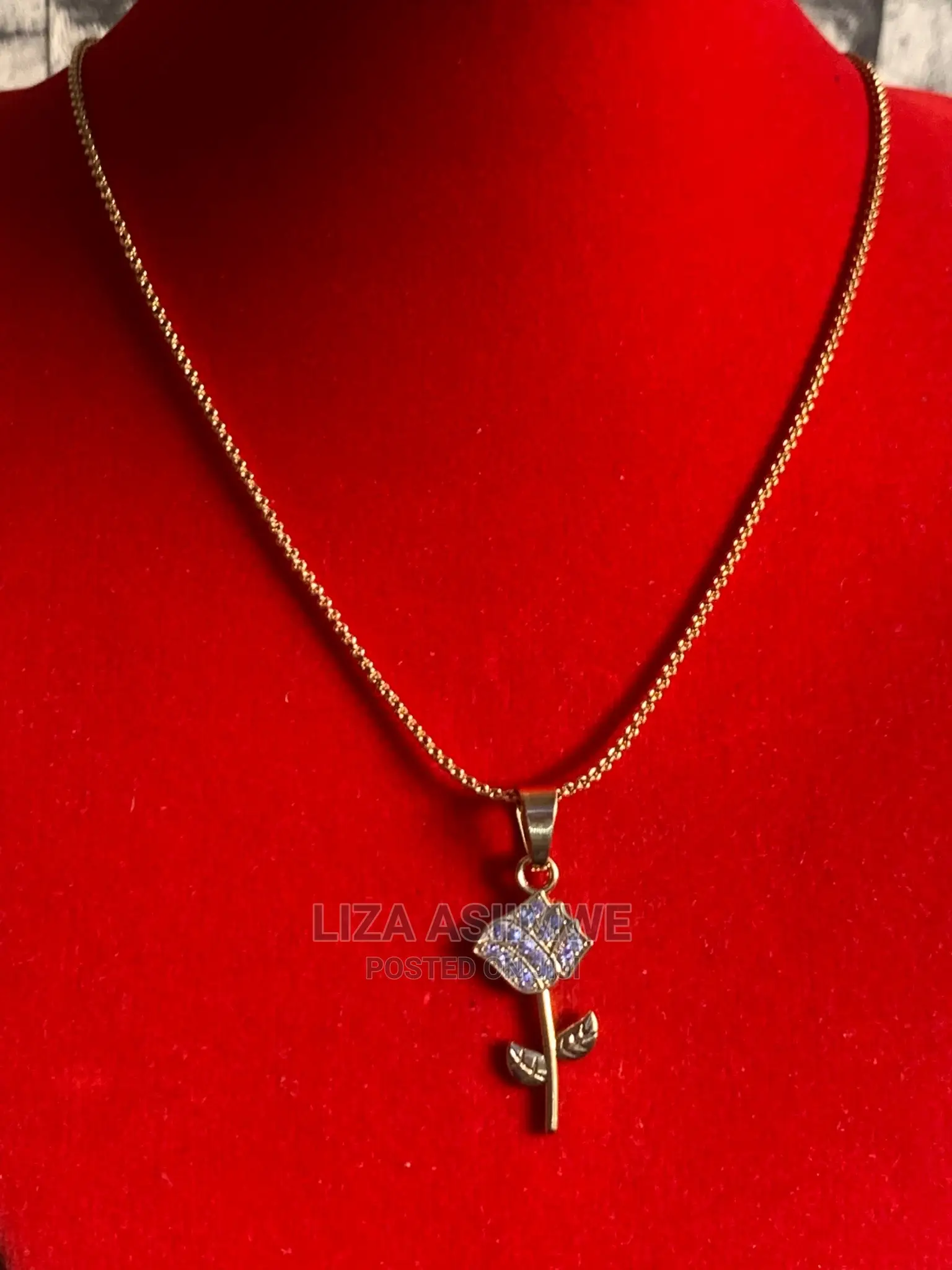 Classy and Elegant Lady’S Necklaces Available
