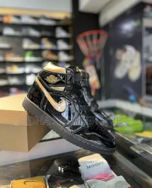 Air Jordan 1 High Black Metallic Gold Patent