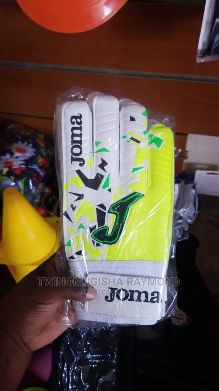 Joma Goal Keeper Gloves