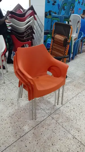 Plastic Nile Chair