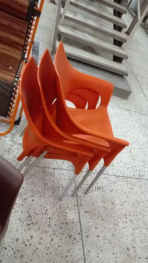 Plastic Nile Chair