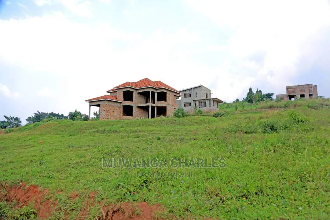 Plot's Available for Sale at Kira Kitukutwe