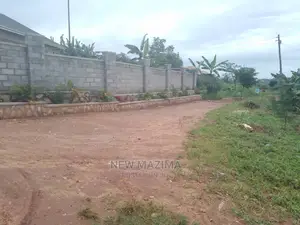 Buloba Nabukalu Titled Plot on Quicksale in Rich Neighbours