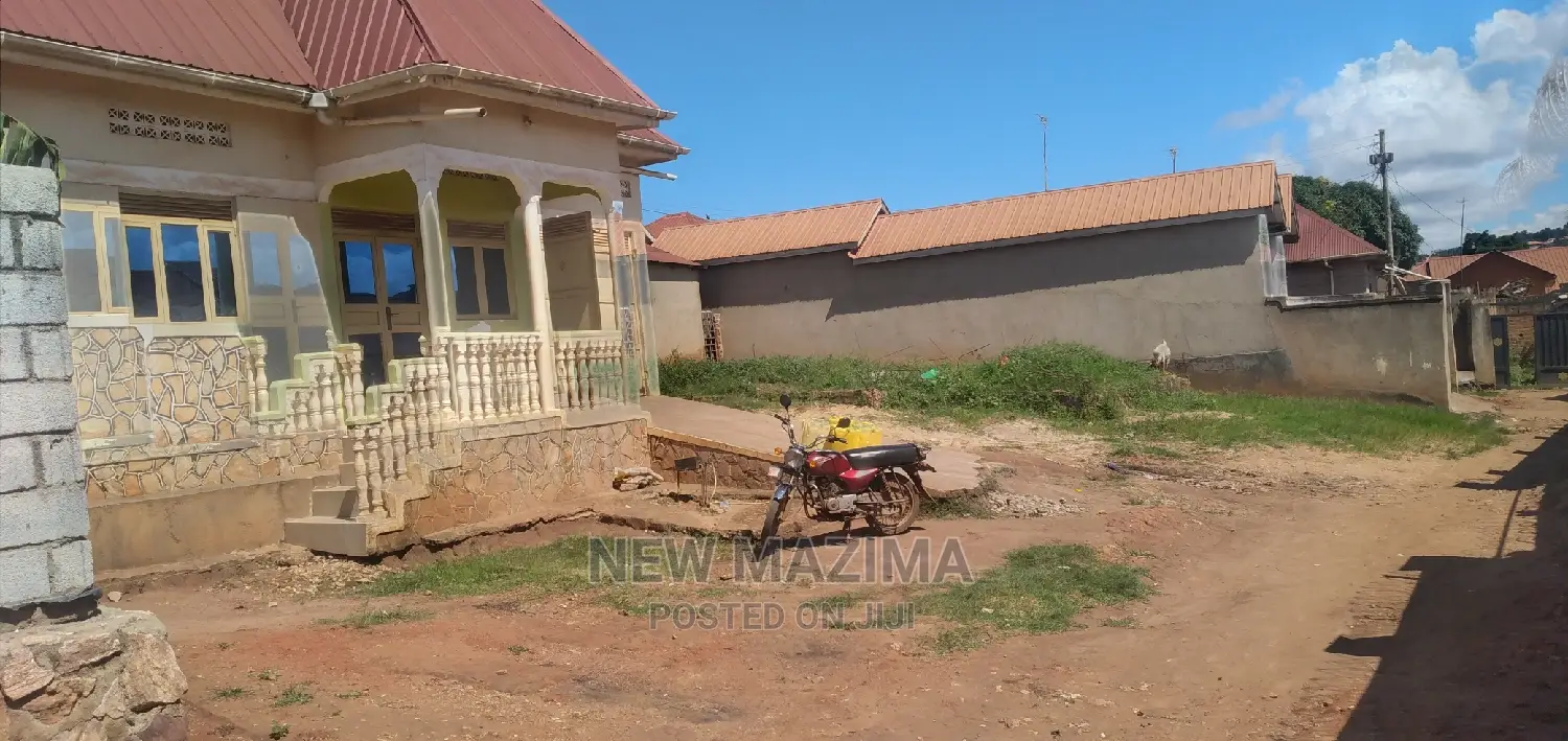 2bdrm House in Gangu Busabaala Rd, Central Division for sale