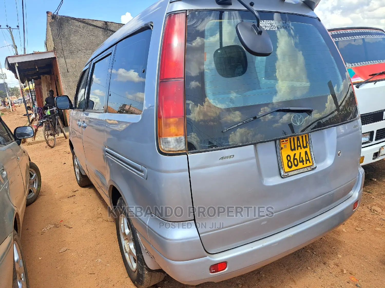 Toyota Noah 2.0 FWD (8 Seater) 2001 Silver