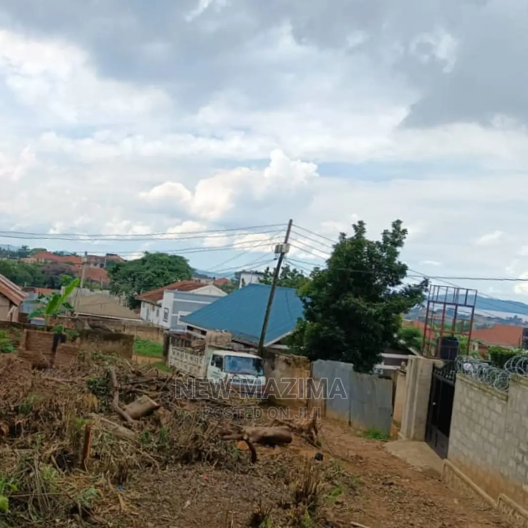 Very Beautiful Fancy Plot on Quicksale in Heart of Muyenga