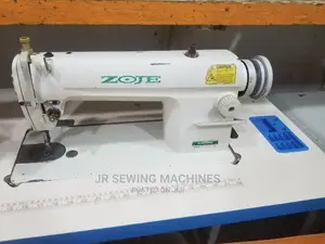 Straight Industrial Sewing Machine