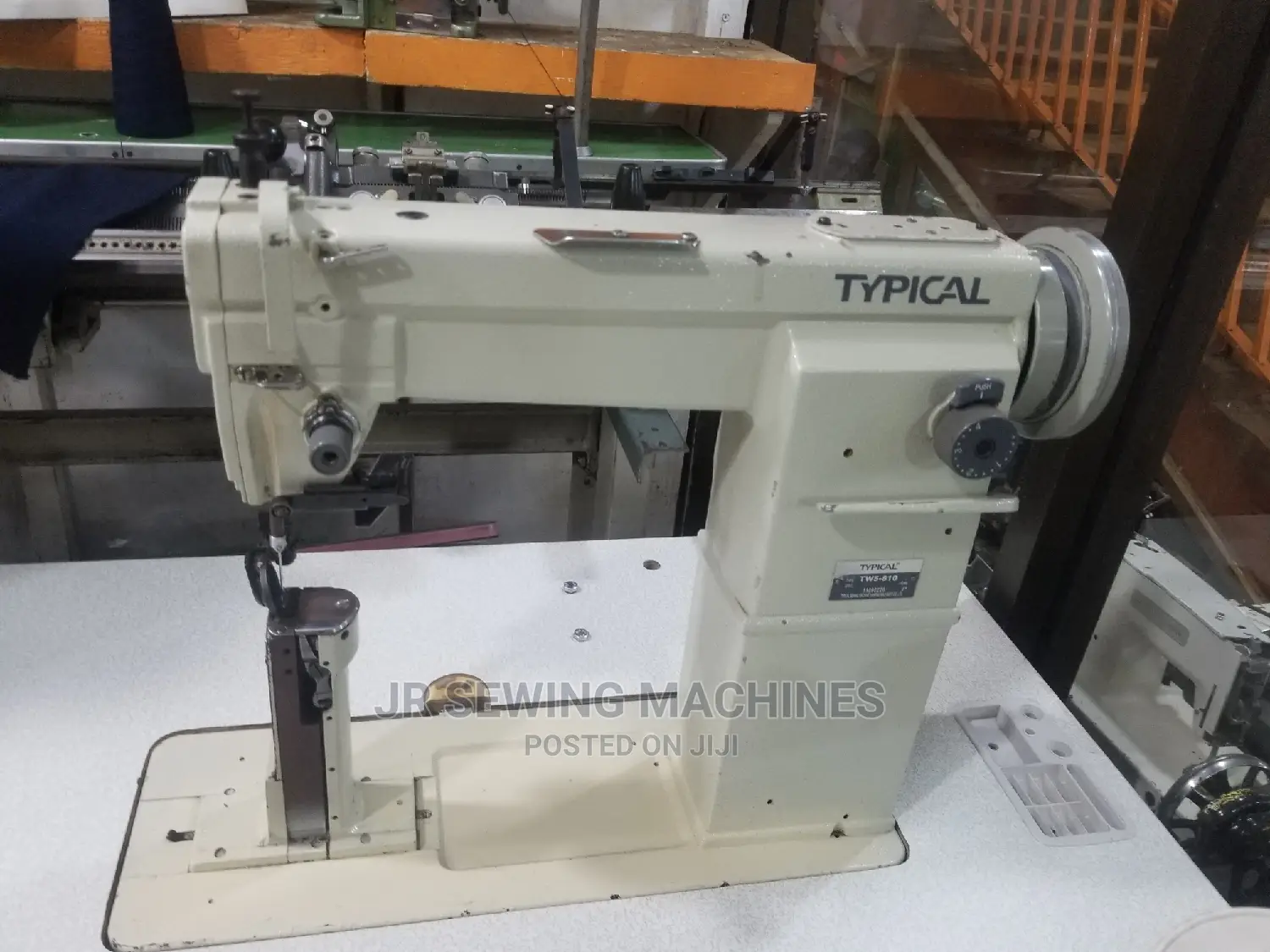 Post Bed Industrial Sewing Machine for Shoes and Wigs