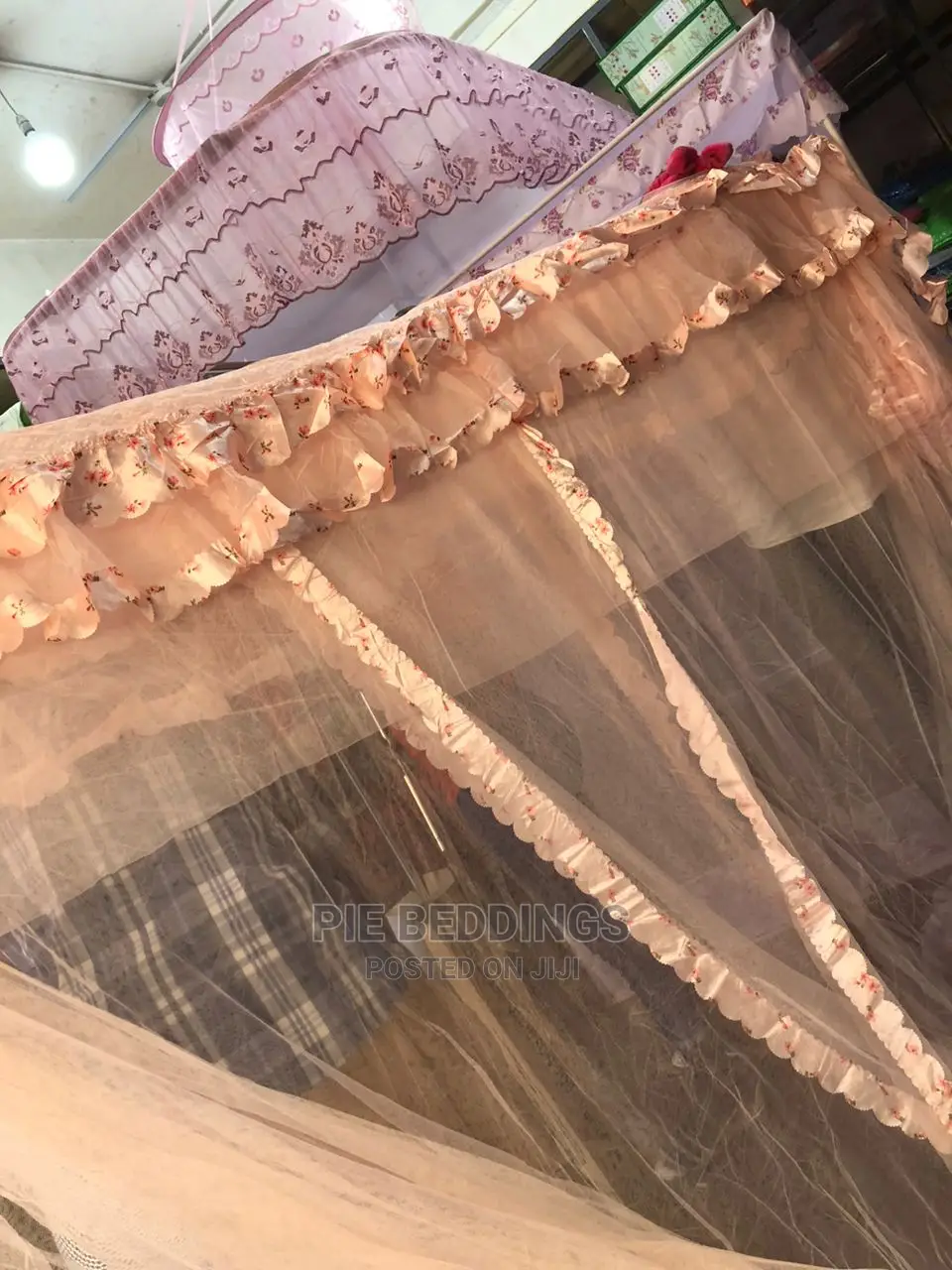 Square Net With Metals And Designs
