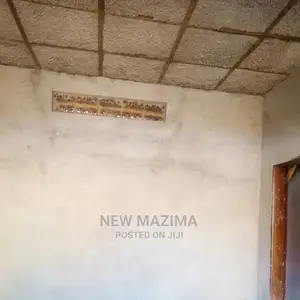 2bdrm House in Kajjansi Ntebe Rd, Central Division for Sale