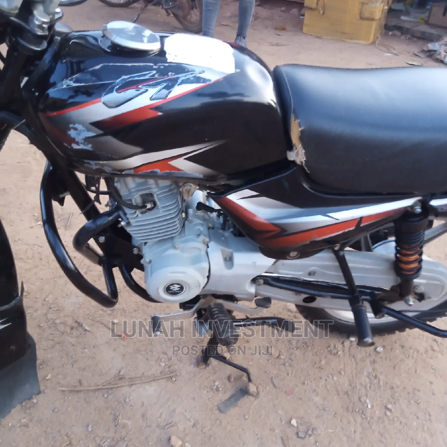 Bajaj Boxer 100 2021 Black