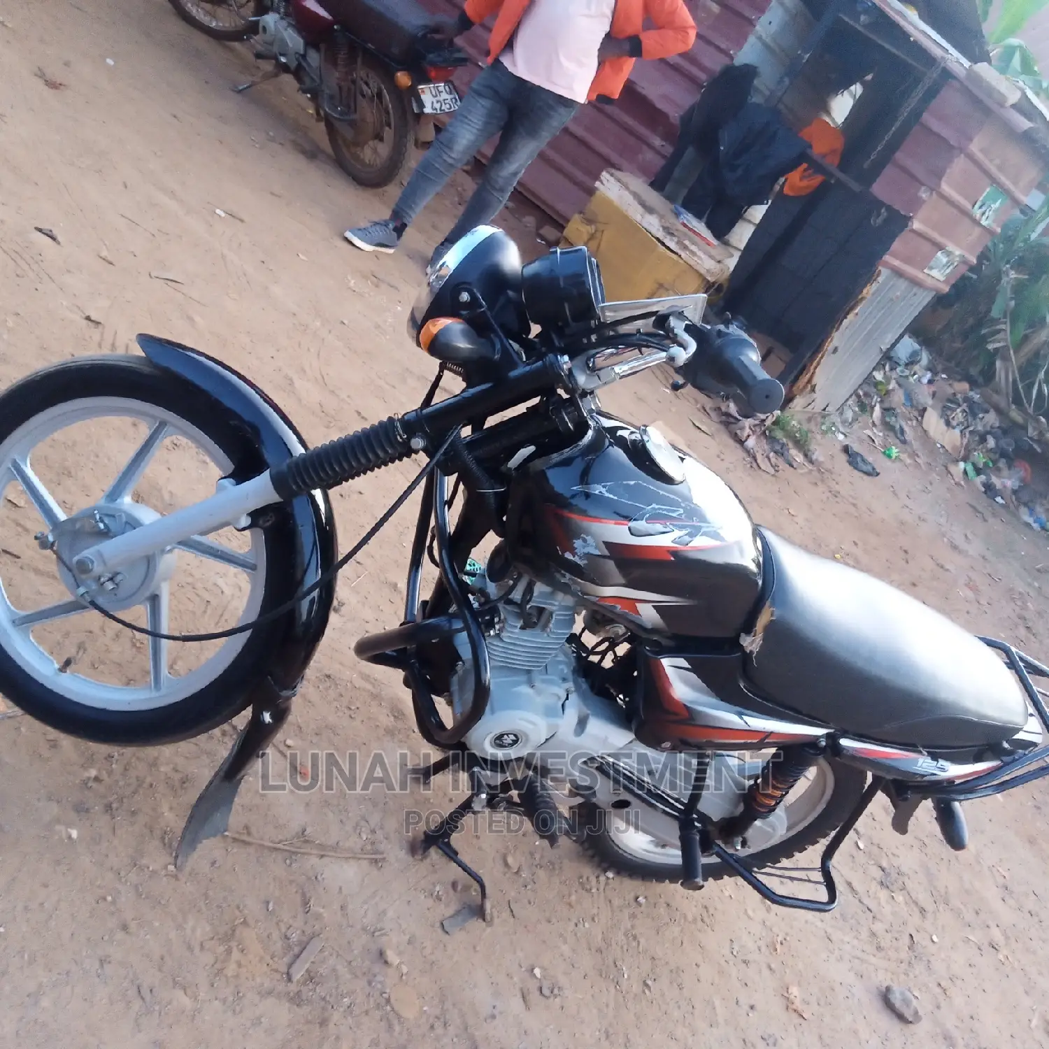 Bajaj Boxer 100 2021 Black