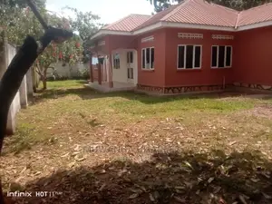 4bdrm Bungalow in Fs Properties Ltd, Central Division for Rent