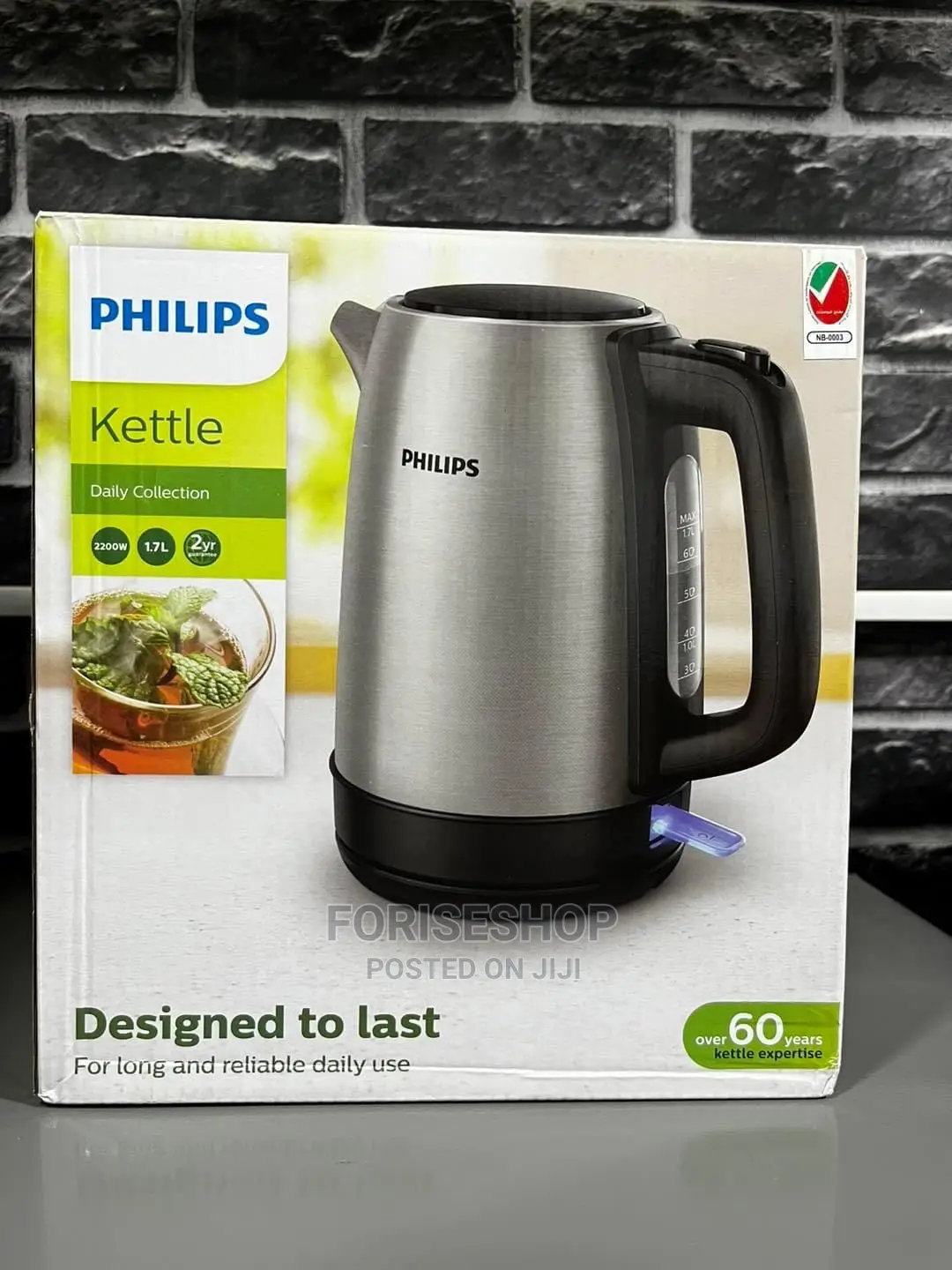 Philips Kettle 2200w 1.7L 2 Year Warranty