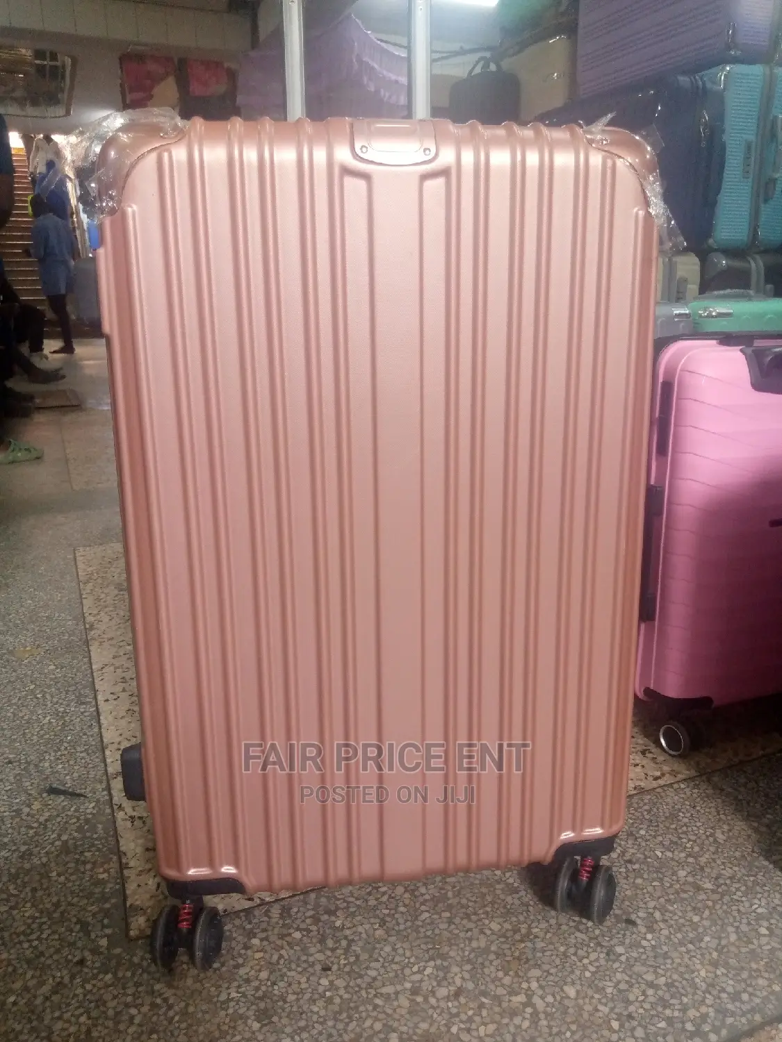 Vip Executive Suitcases.Large.( Rose Gold)