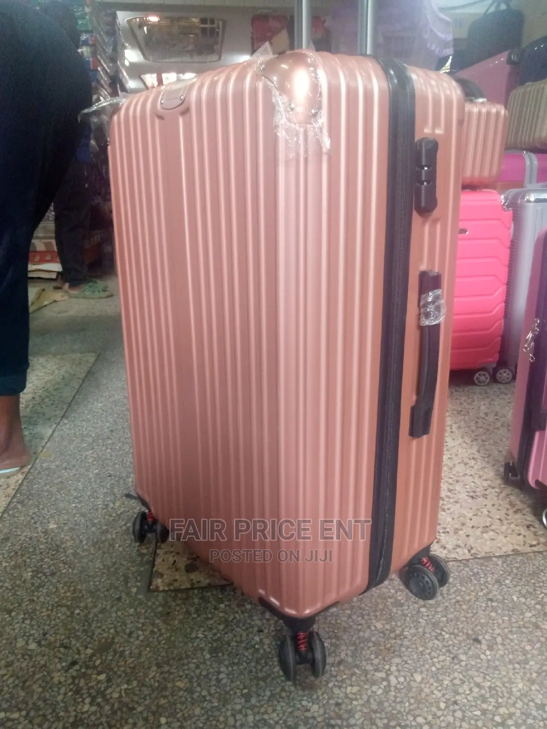 Vip Executive Suitcases.Large.( Rose Gold)