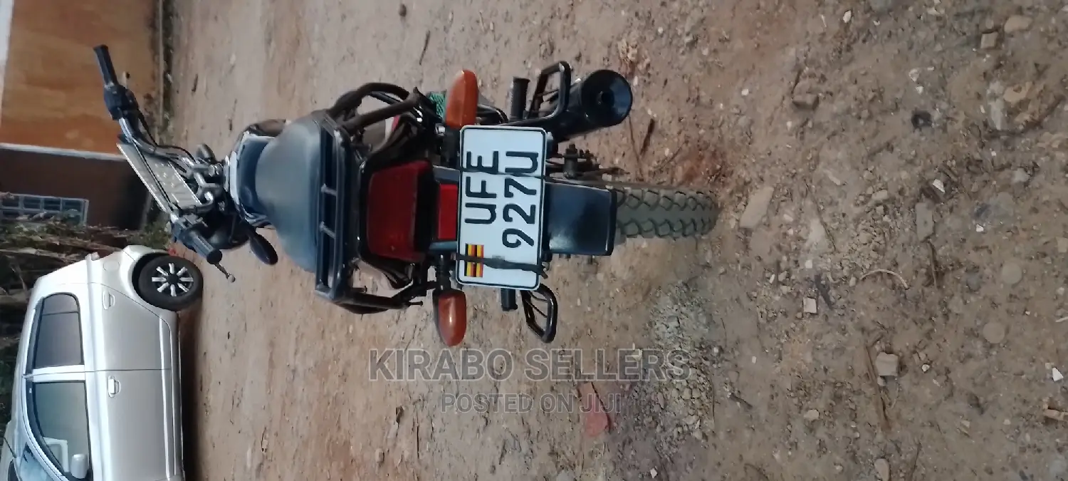 New Bajaj Avenger 220 Street 2023 Black