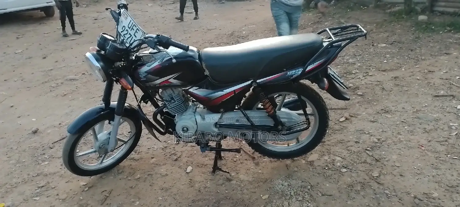 New Bajaj Avenger 220 Street 2023 Black