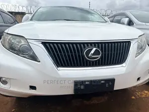 Photo - Lexus RX 350 2010 Off White