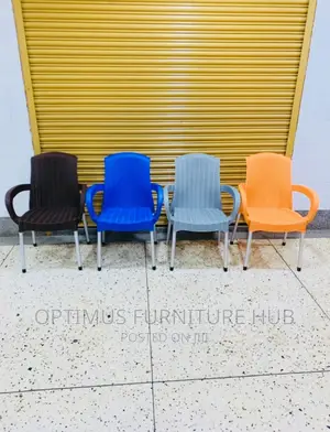 Crown Plastic Chair