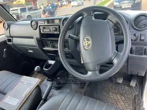 Toyota Land Cruiser 2015 White