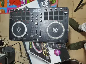 Numark PRO 2 DJ Controller