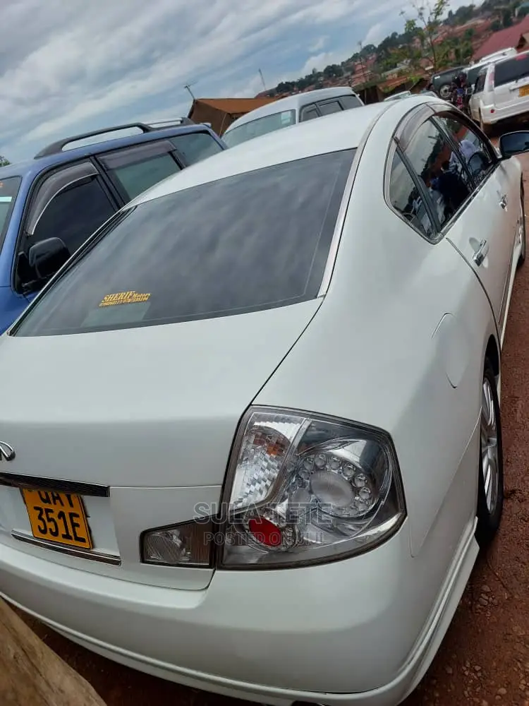 Nissan Fuga 2006 White