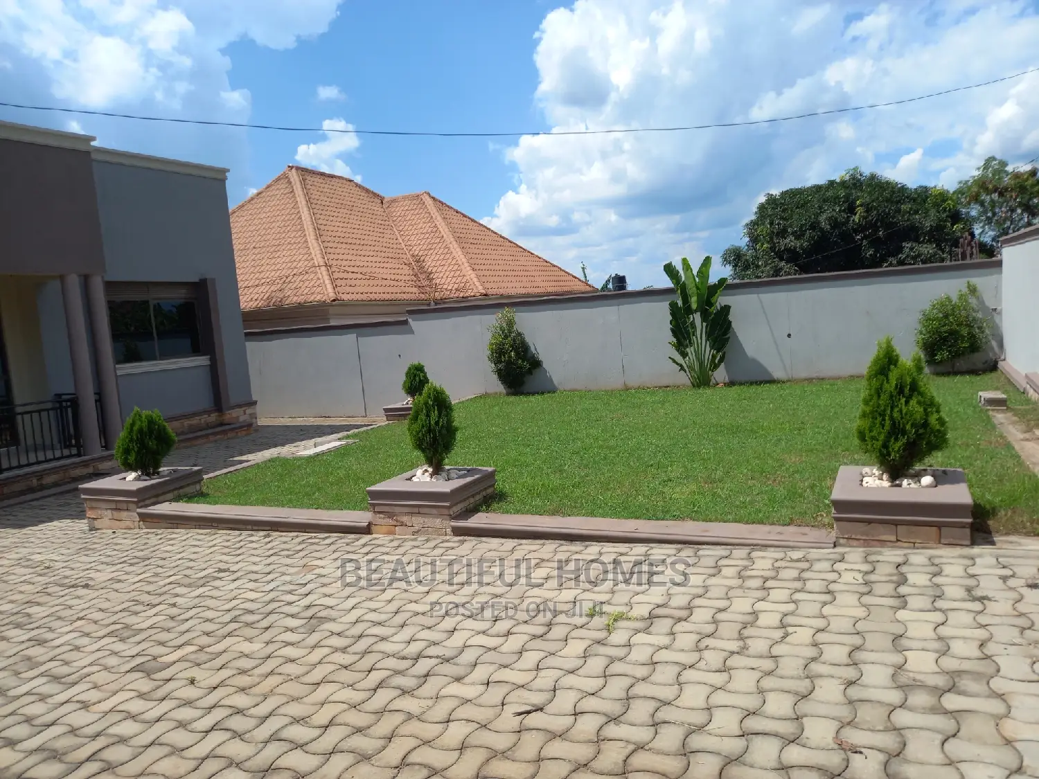 Furnished 4bdrm House in Kira, Central Division for sale