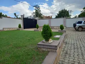 Furnished 4bdrm House in Kira for Sale