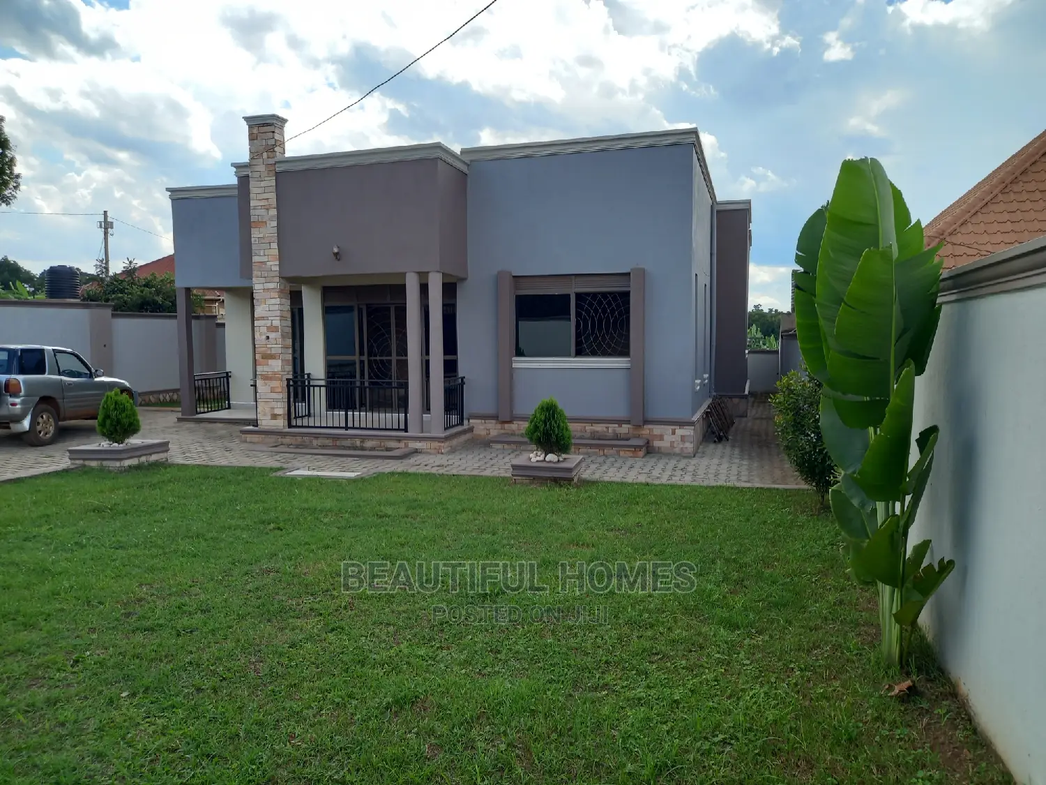 Furnished 4bdrm House in Kira for Sale