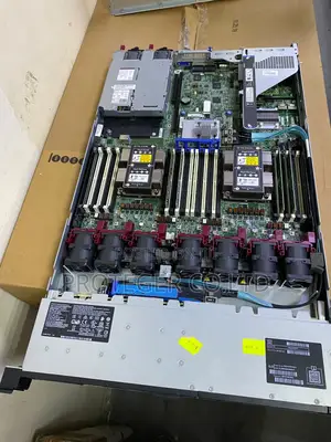 New Server HP ProLiant DL360 Gen10 64GB Intel Xeon HDD 250GB