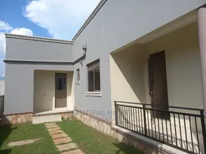 Furnished 4bdrm House in Kira for Sale