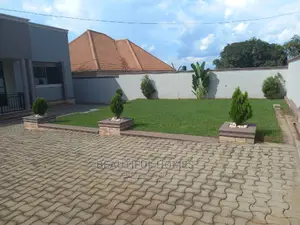 Furnished 4bdrm Bungalow in Kira for Sale