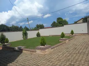 Furnished 4bdrm Bungalow in Kira for Sale
