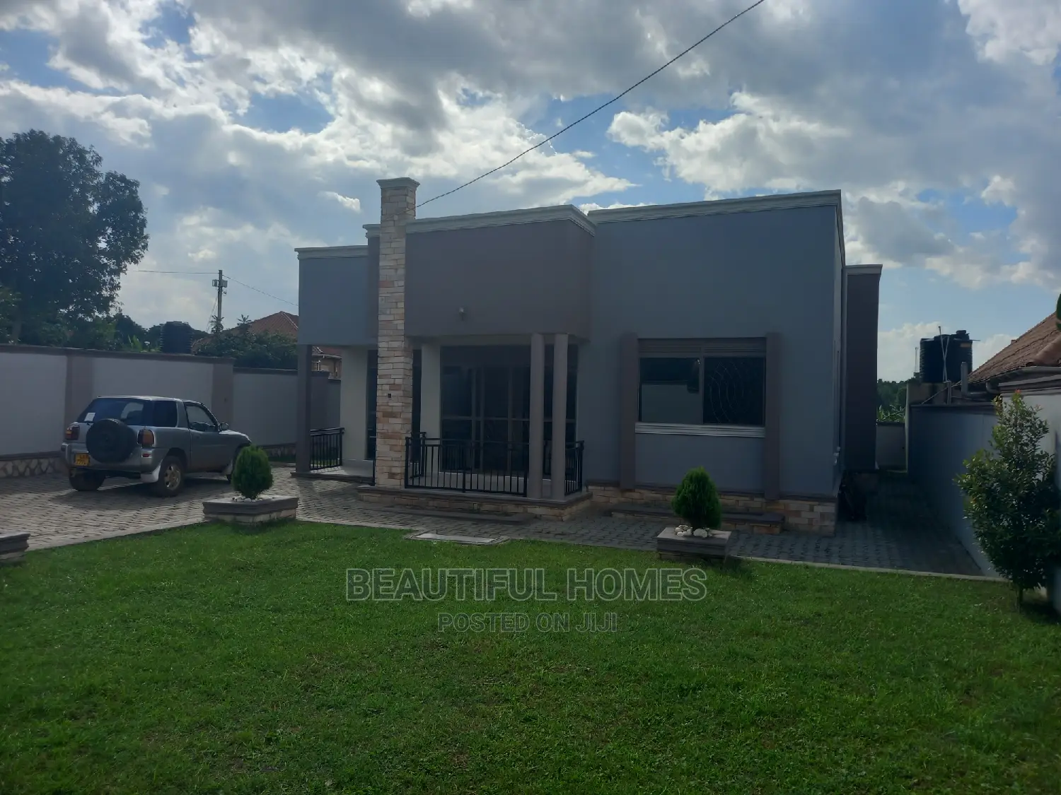 Furnished 4bdrm Bungalow in Kira for Sale